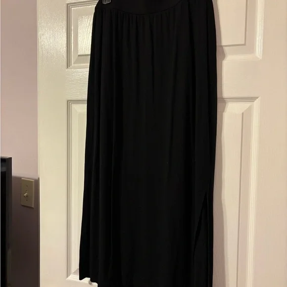 Lululemon Athletica Elegant Black Maxi Skirt - Picture 1 of 3